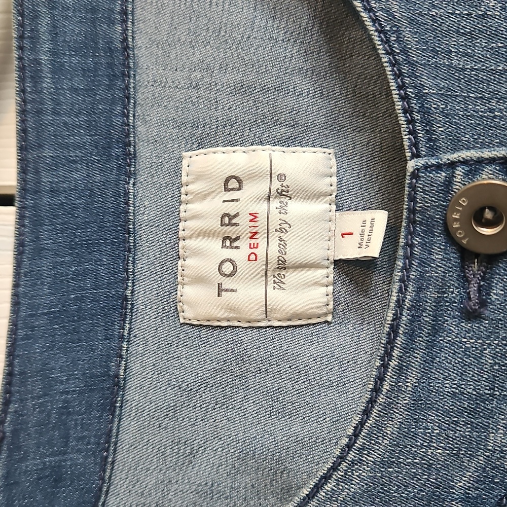 Torrid Blue Denim Jacket - Picture 2 of 4